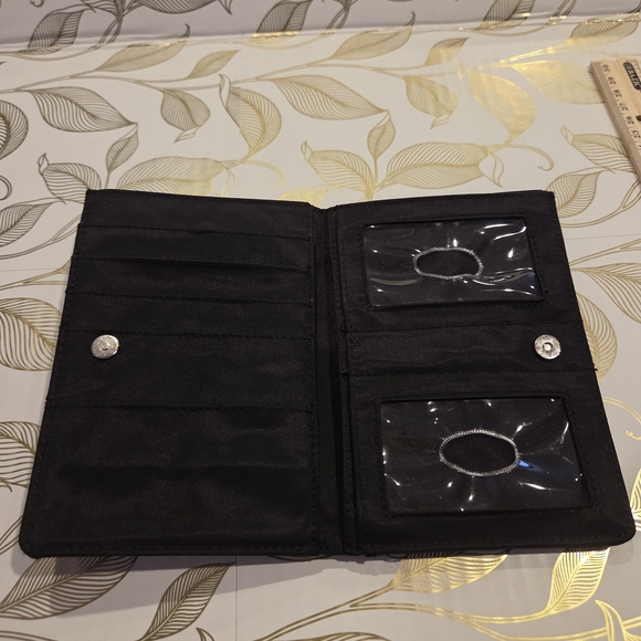 Black Women's Wallet - Picture 7 of 9